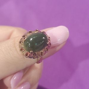 18k ge ring size 7 jade stone